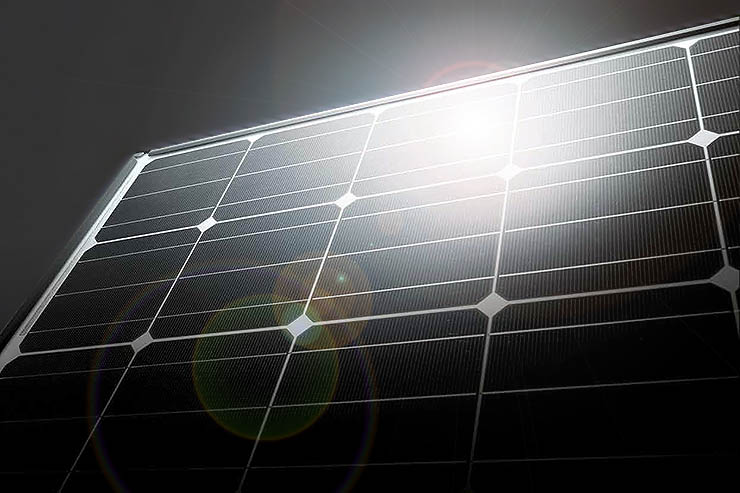 Solar Solutions, Panasonic svela i pannelli HIT+ ad Amsterdam